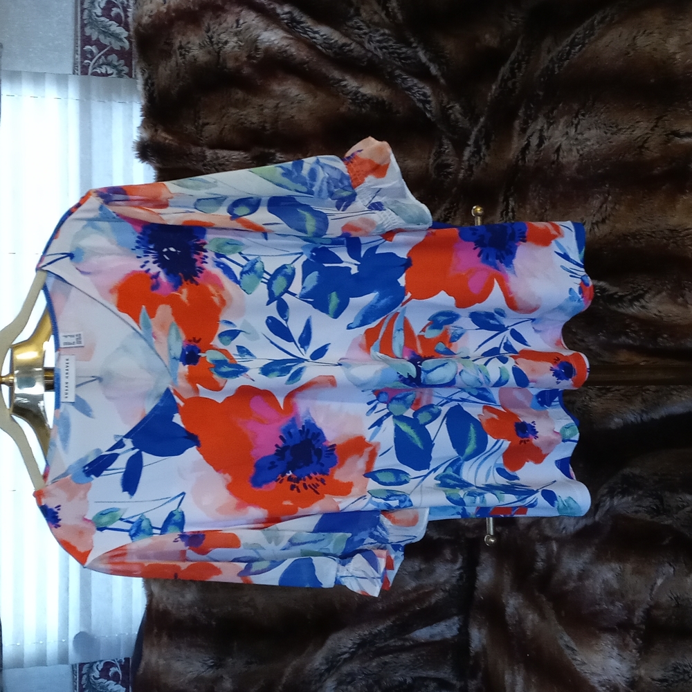 Susan Graver large floral print blouse w